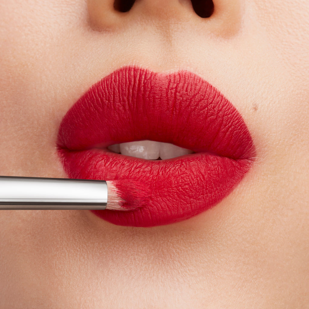 Retro Matte Lipstick for Everyday Wear and rich wearable color