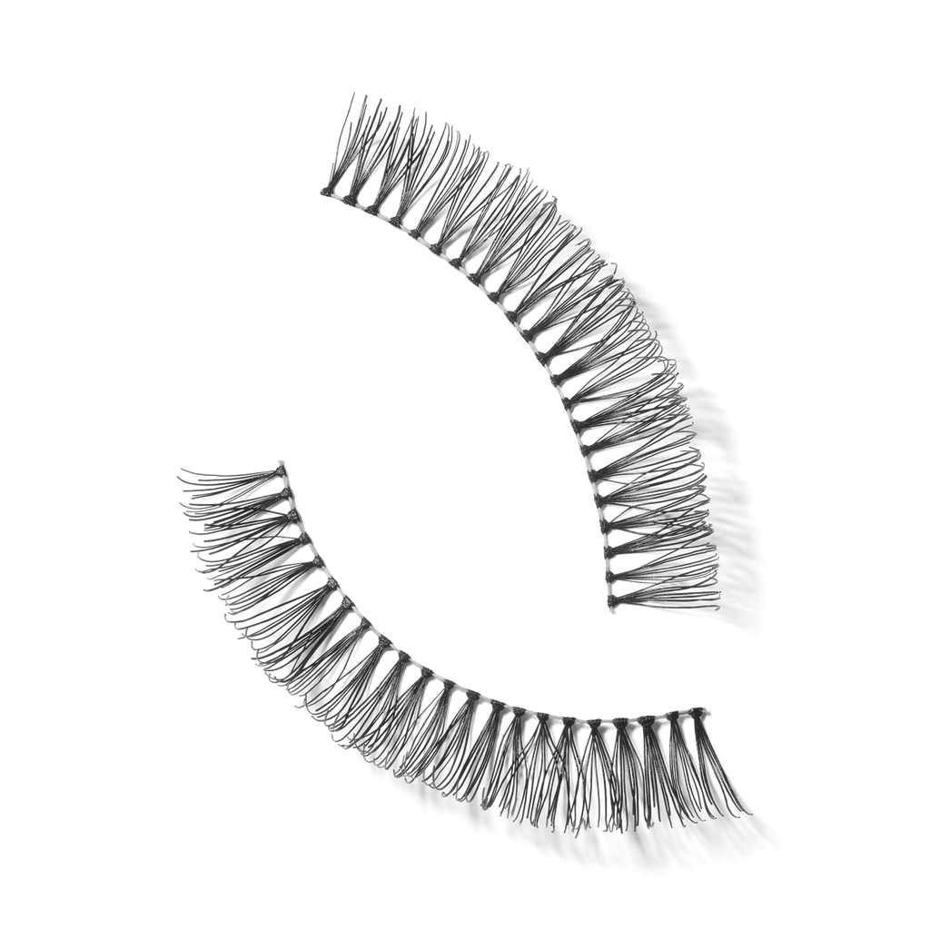 M A C LASH 4 Idol Lash for Everyday Wear and enhanced lash definition