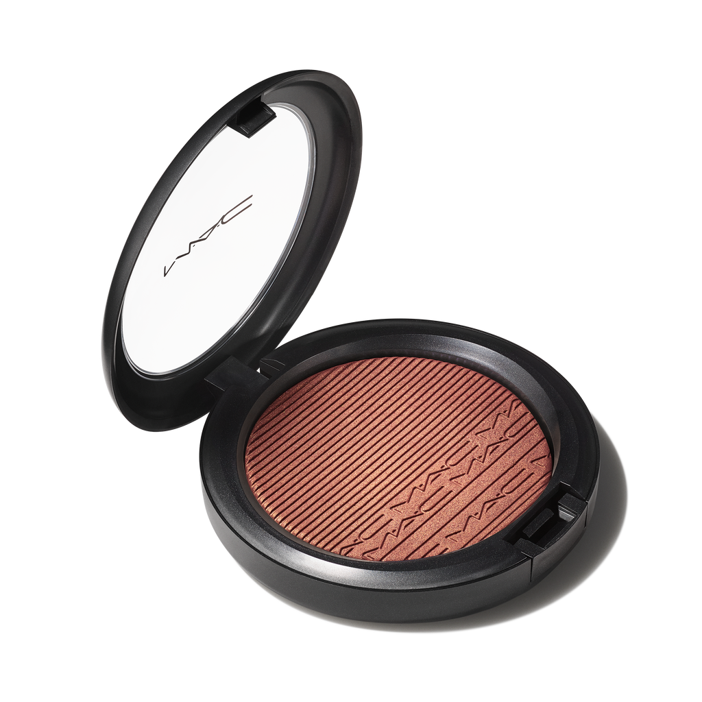 Extra Dimension Skinfinish Highlighter for Everyday Wear and a luminous looking finish
