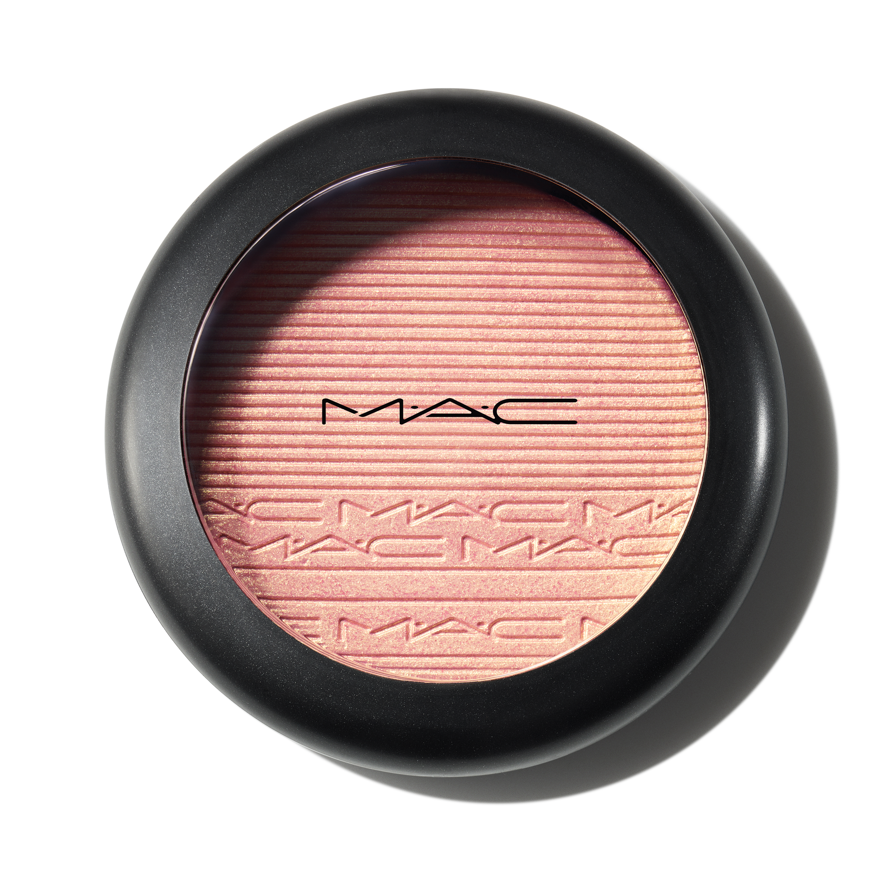 Extra Dimension Skinfinish Highlighter for Everyday Wear and a luminous looking finish