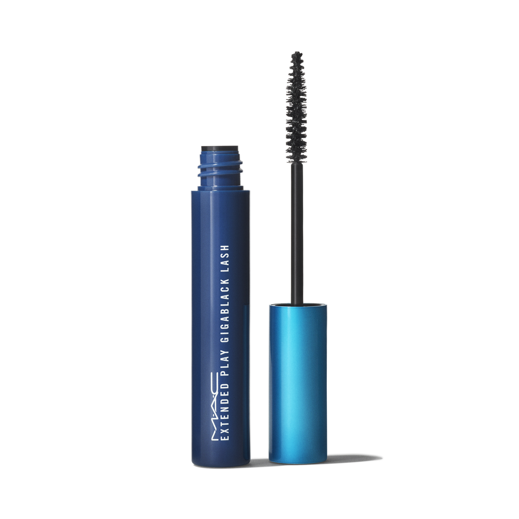 Extended Play Gigablack Lash Mascara for Everyday Wear and defined looking lashes