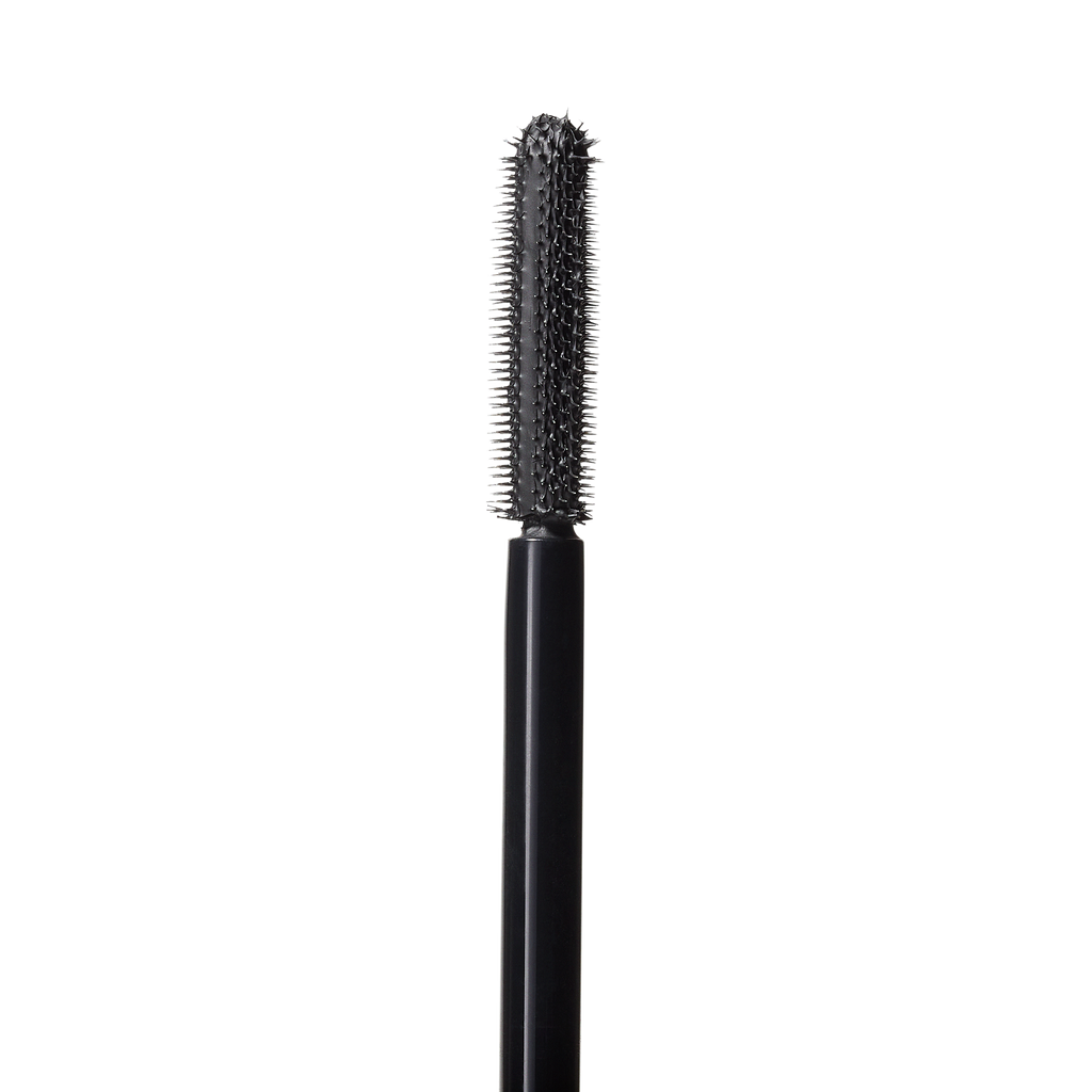 In Extreme Dimension 3D Black Lash Mascara for Everyday Wear and defined looking lashes