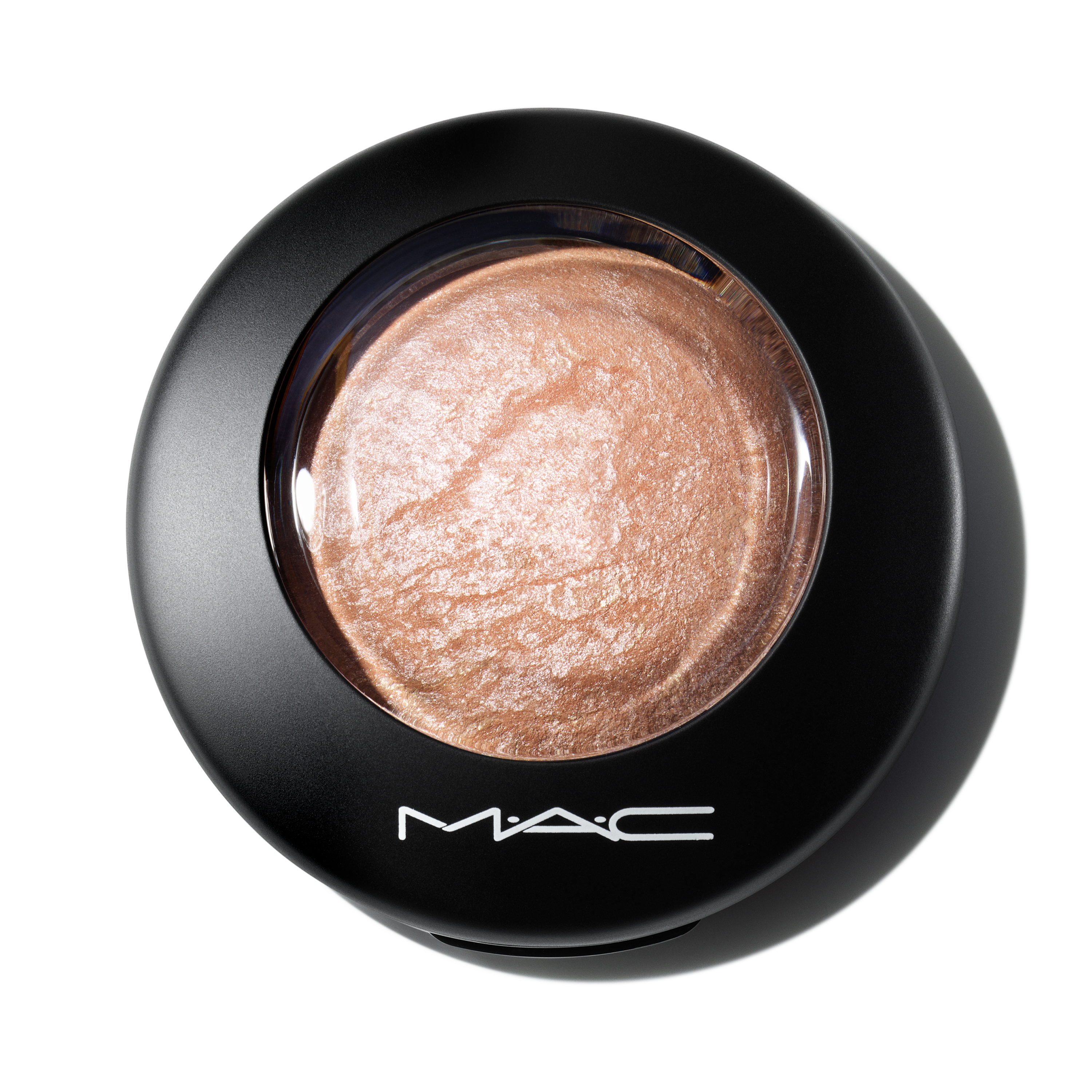 Mineralize Skinfinish for Everyday Wear and a soft refined finish