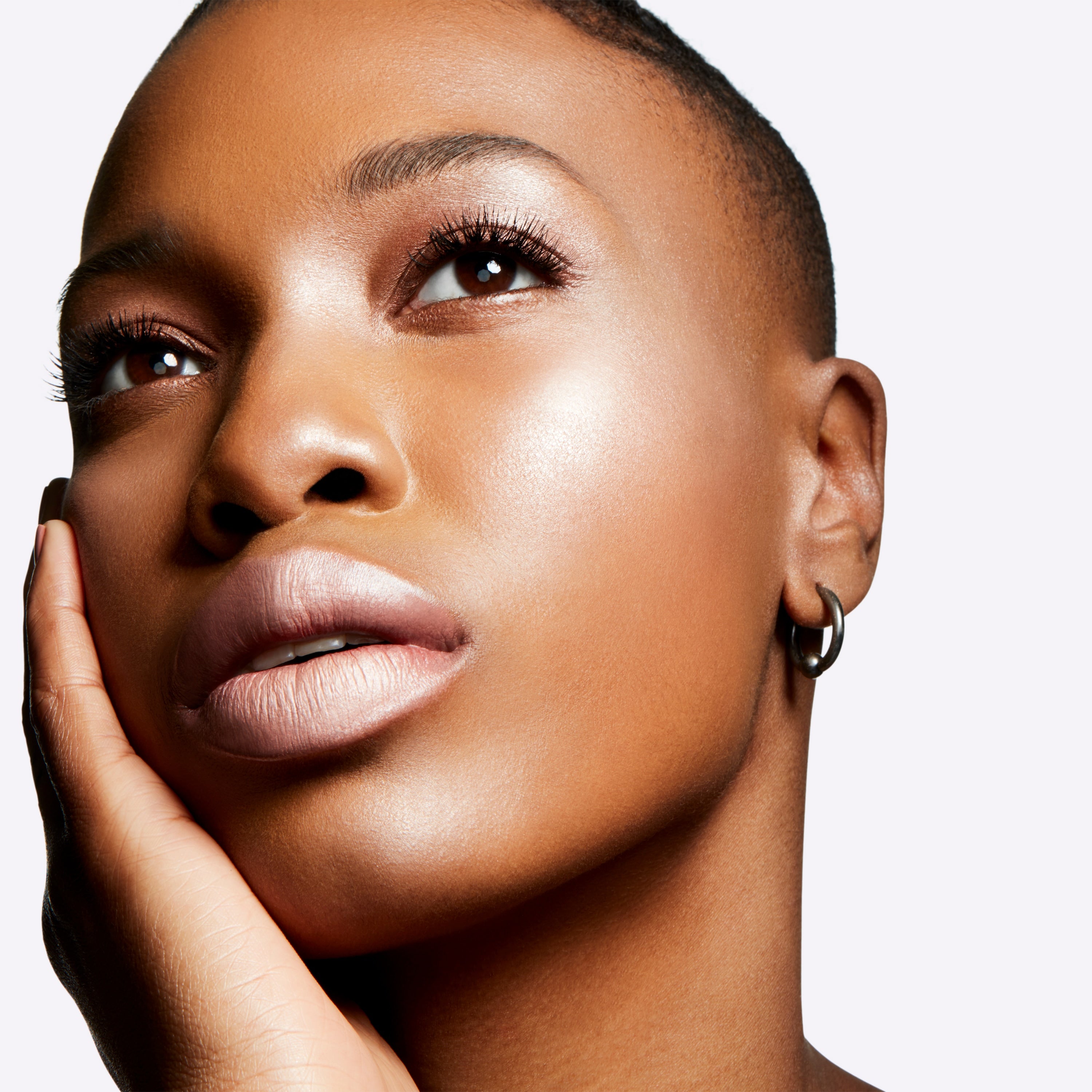 Mineralize Skinfinish for Everyday Wear and a soft refined finish