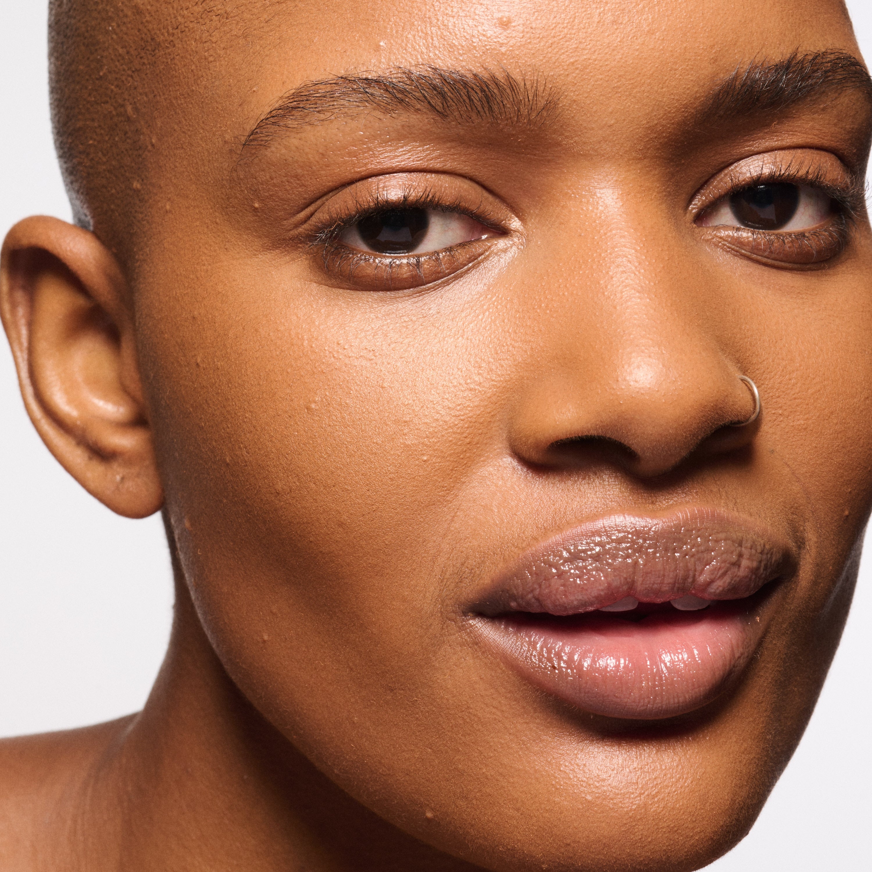 Mineralize Skinfinish Natural Face Powder for Everyday Wear and a soft refined finish