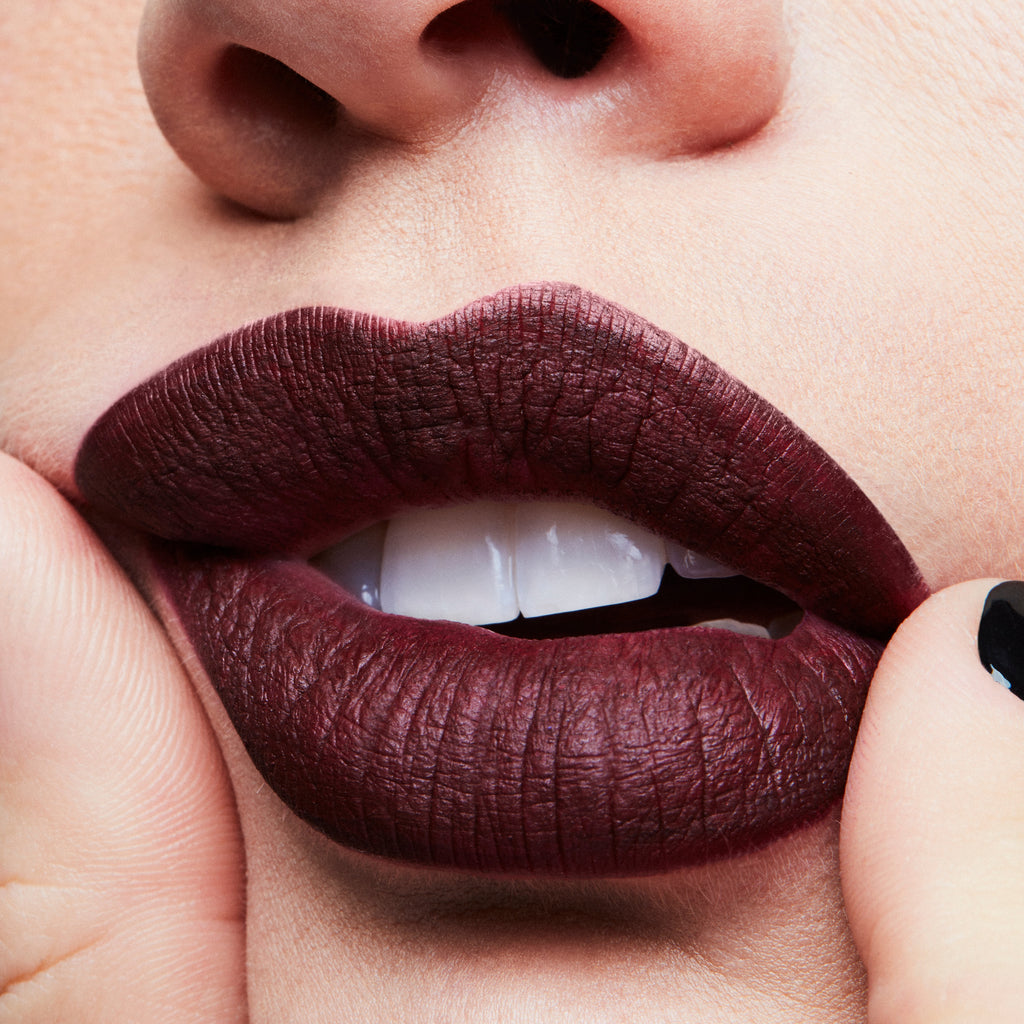 Retro Matte Liquid Lipcolour for Everyday Wear and smooth lasting color
