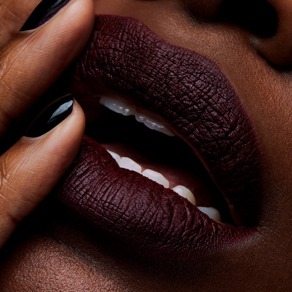 Retro Matte Liquid Lipcolour for Everyday Wear and smooth lasting color