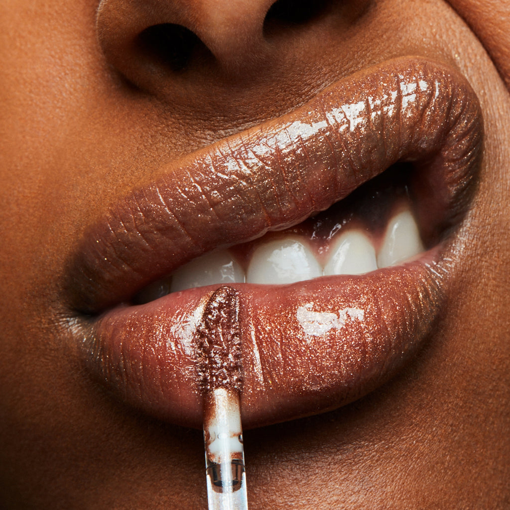 Lipglass for Everyday Wear and a polished glossy look