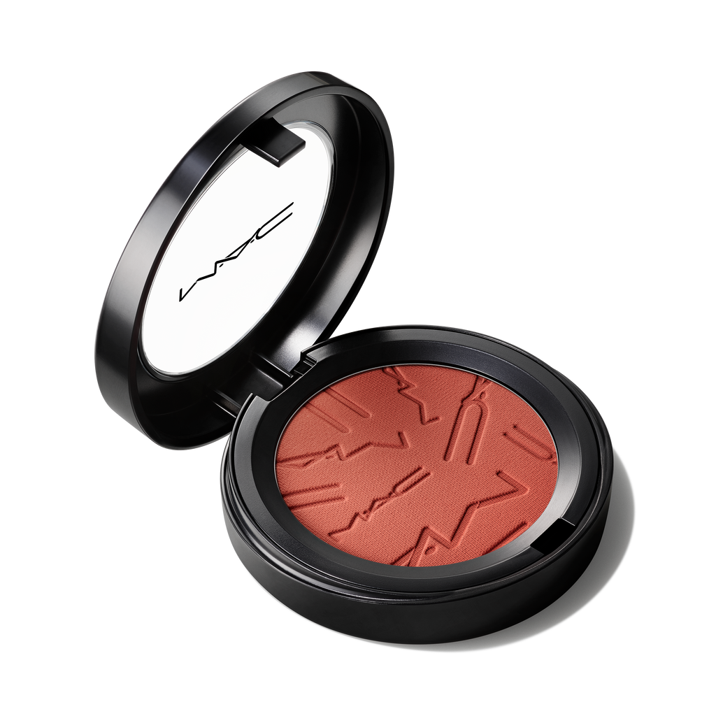 Skinfinish Colourstruck Blush for Everyday Wear and fresh looking color