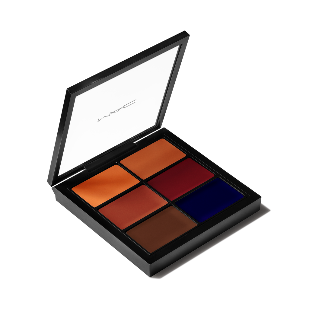 Studio Fix Conceal and Correct Palette for Everyday Wear and targeted looking coverage