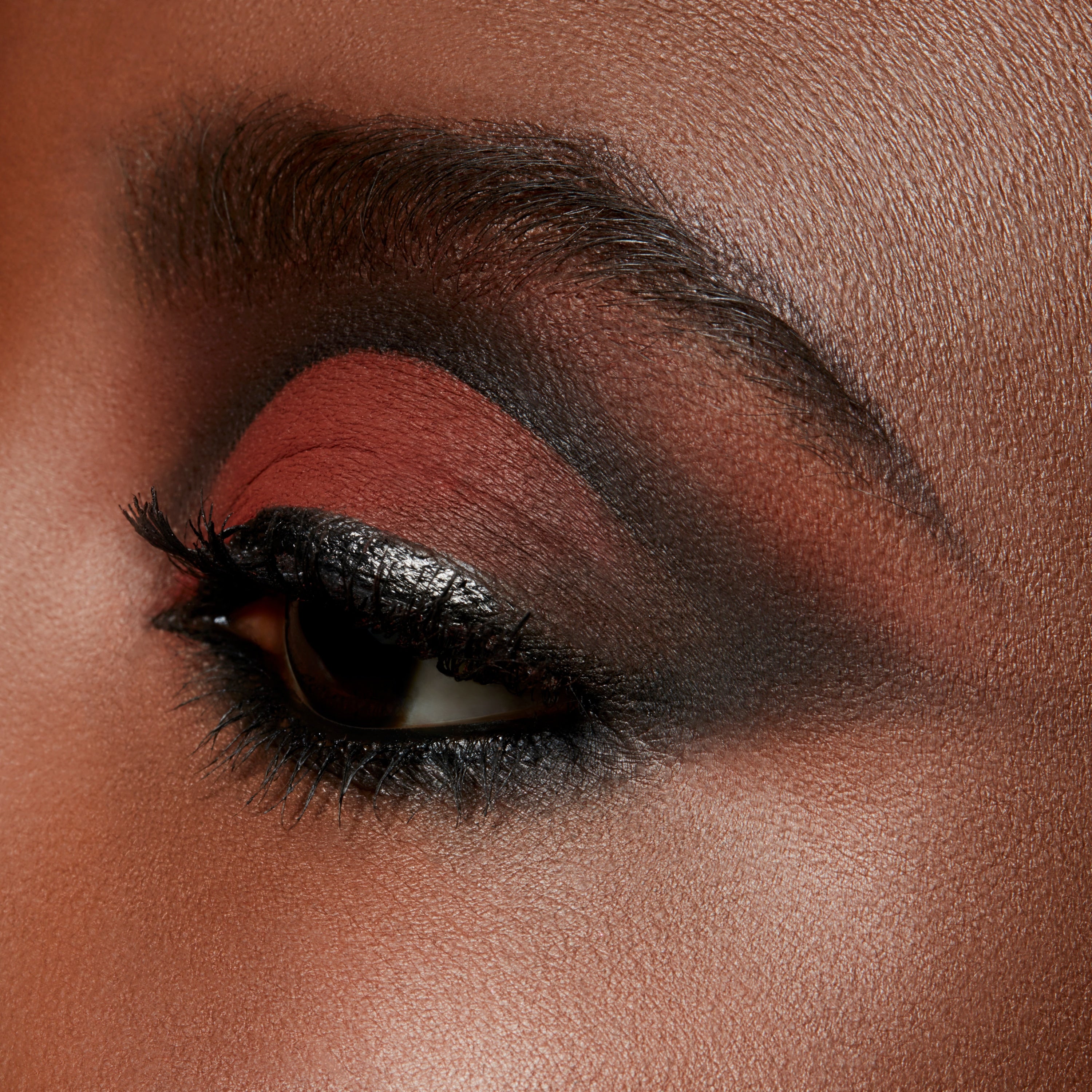 Powder Kiss Soft Matte Eye Shadow for Everyday Wear and blendable eye color