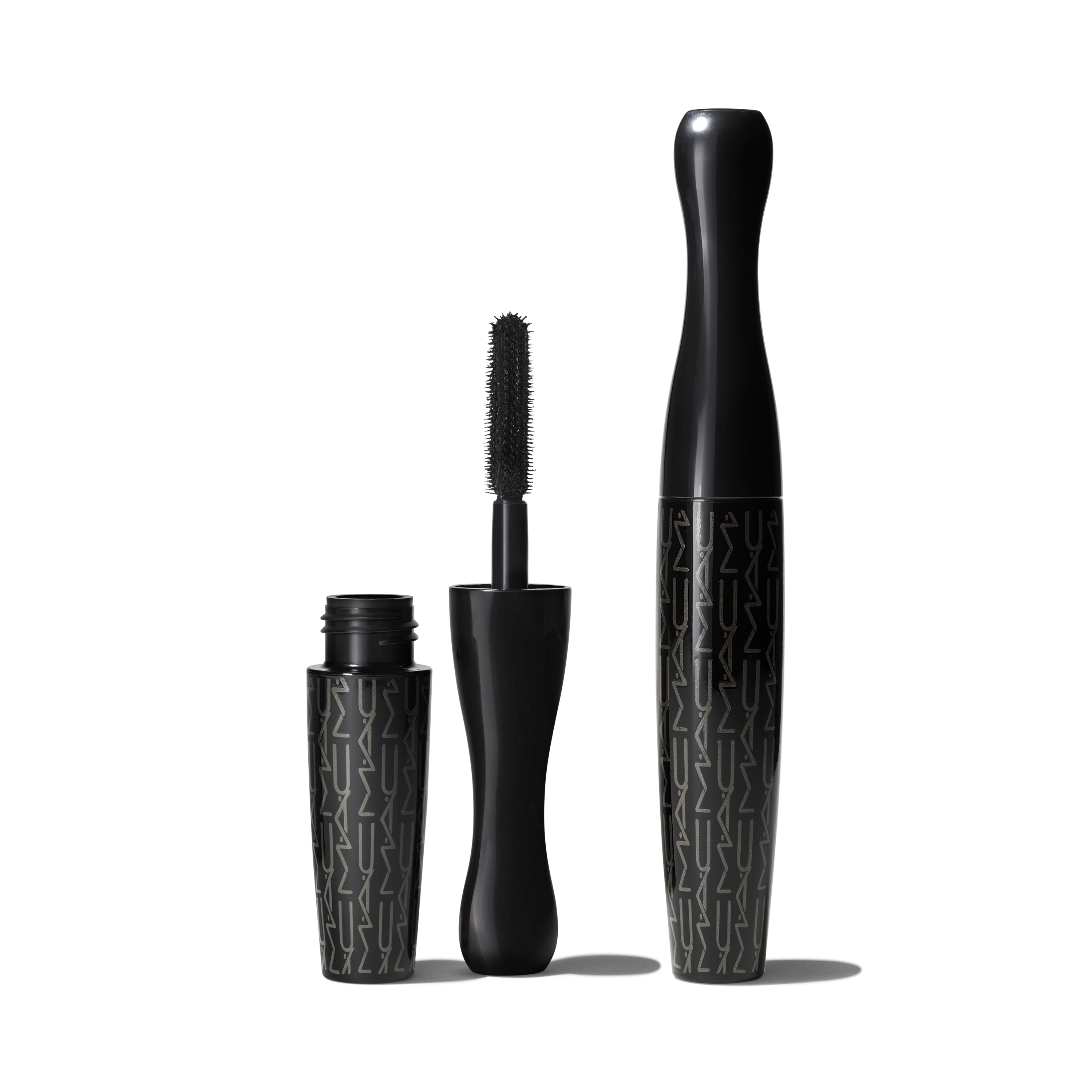 In Extreme Dimension Lash Mascara Mini M A C for Everyday Wear and defined looking lashes