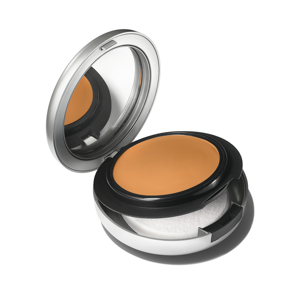 Studio Fix Tech Cream To Powder Foundation for Everyday Wear and even looking coverage