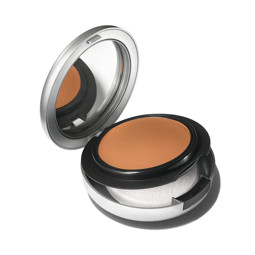 Studio Fix Tech Cream To Powder Foundation for Everyday Wear and even looking coverage
