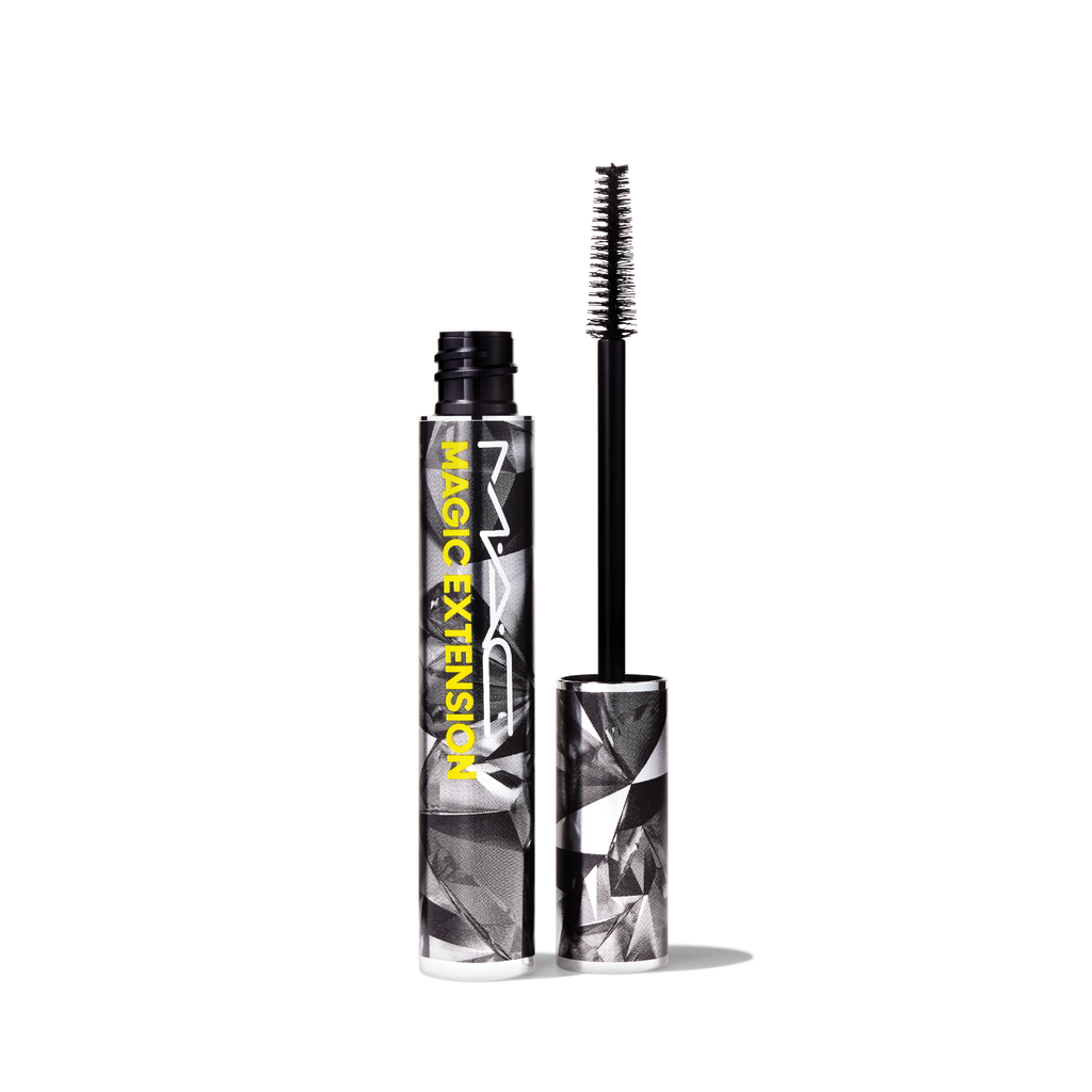 Magic Extension 5mm Fibre Mascara for Everyday Wear and defined looking lashes