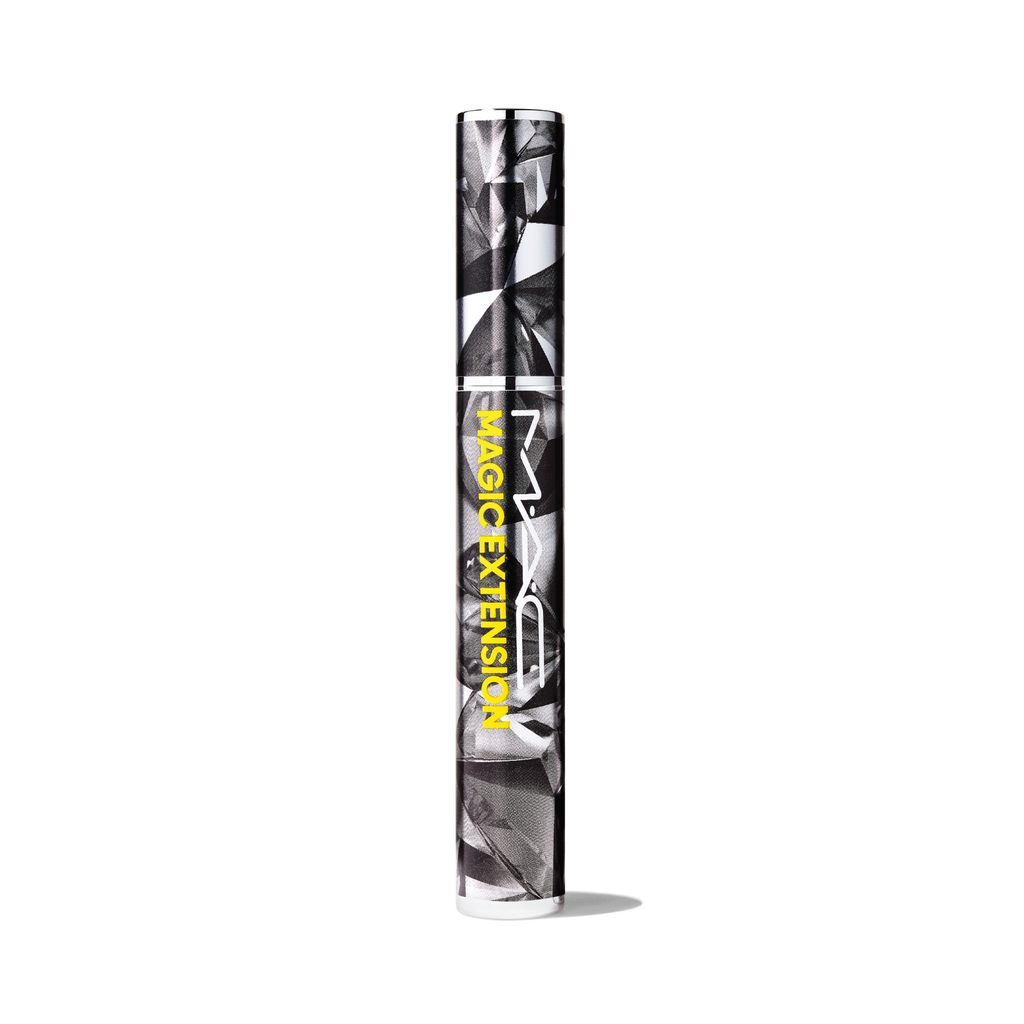 Magic Extension 5mm Fibre Mascara for Everyday Wear and defined looking lashes