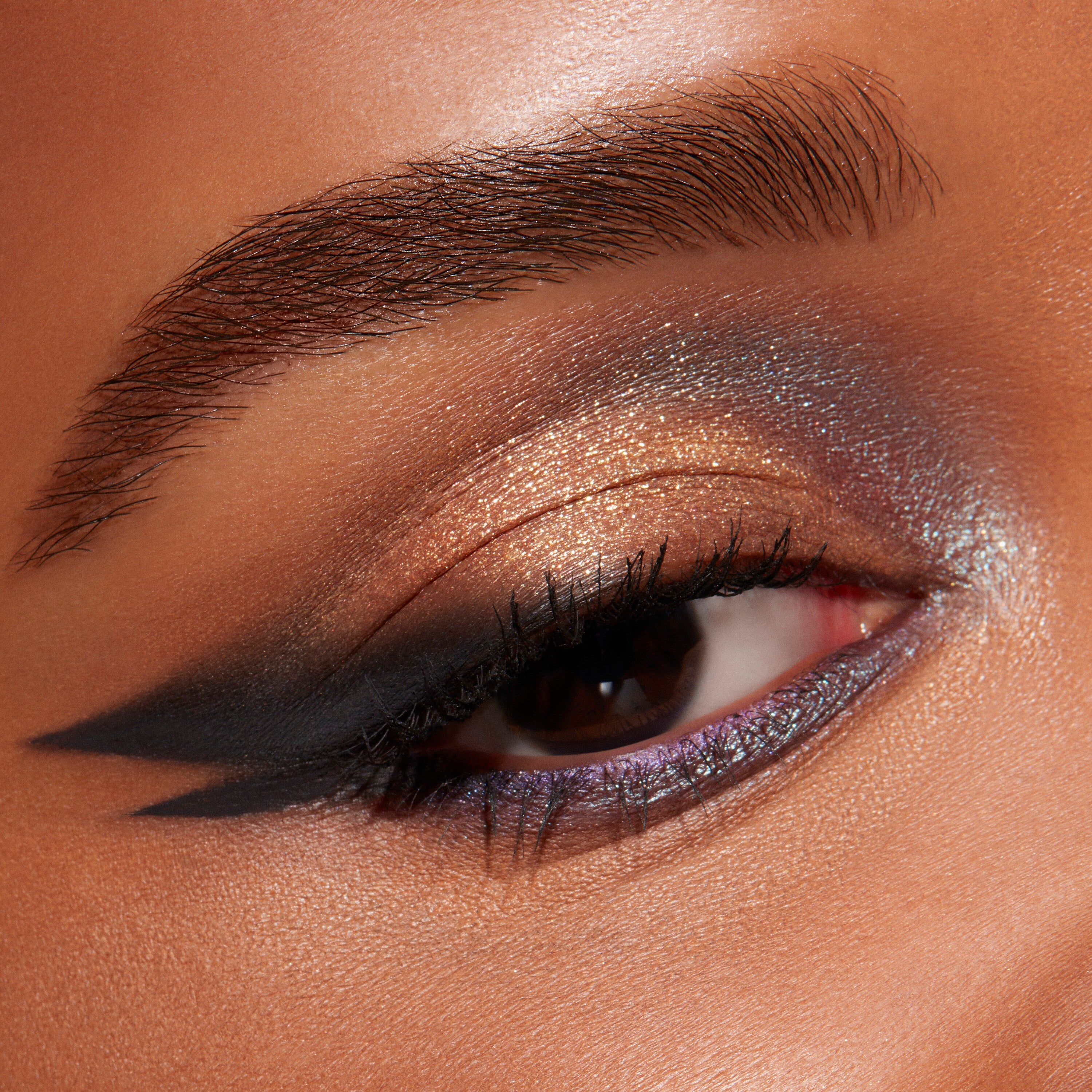 Connect In Colour Eye Shadow Palette Hi Fi Colour for Everyday Wear and versatile coordinated color