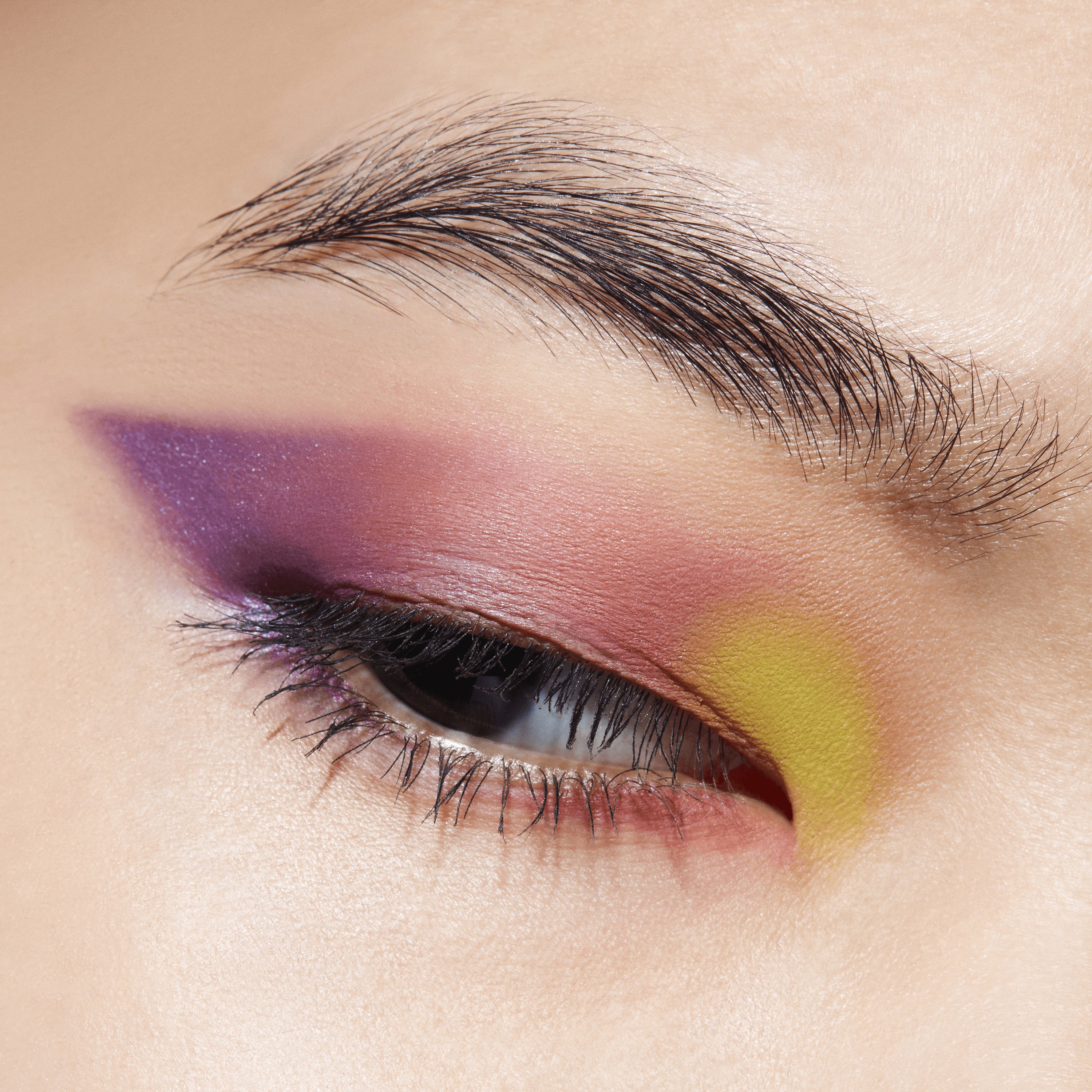 Connect In Colour Eye Shadow Palette Hi Fi Colour for Everyday Wear and versatile coordinated color