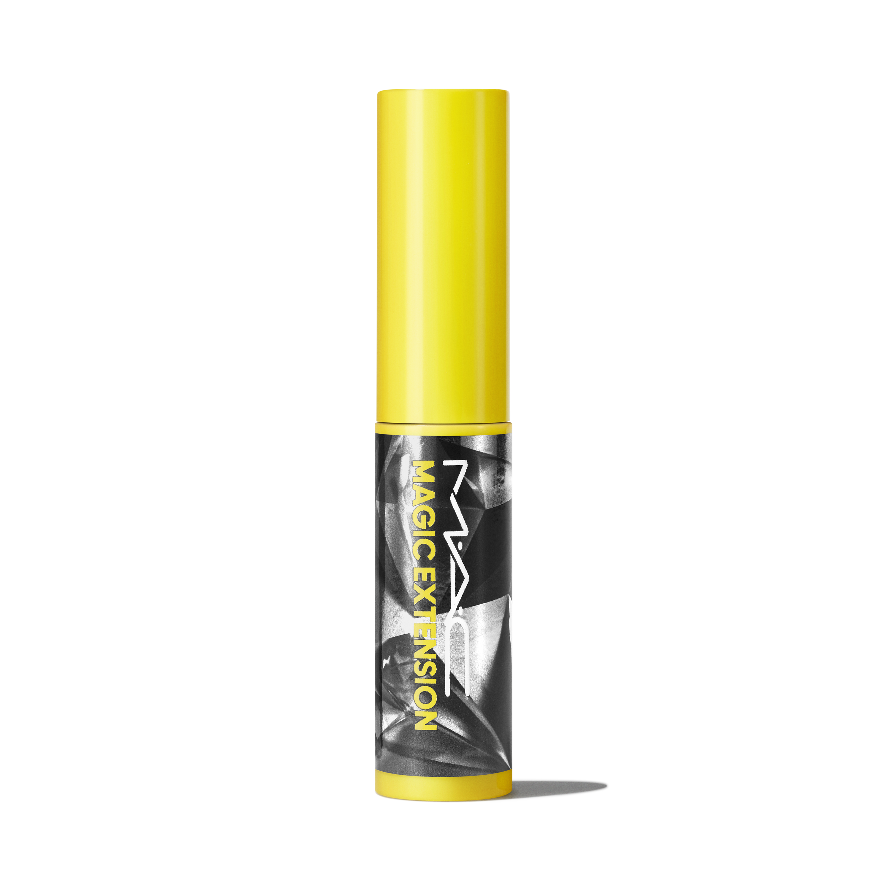 Magic Extension Mascara Mini M A C for Everyday Wear and defined looking lashes