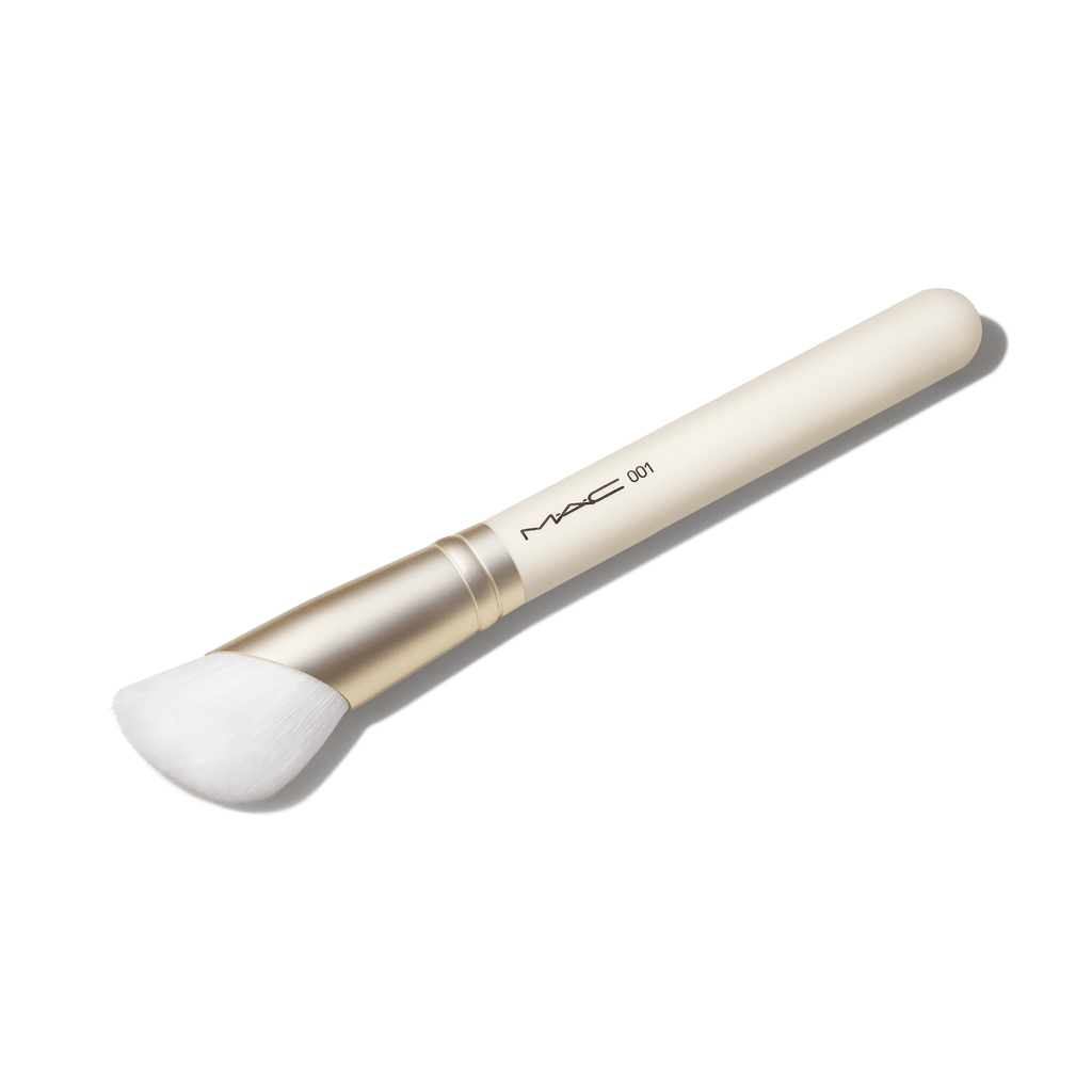 001 Serum and Moisturizer Brush for Everyday Wear and controlled product application