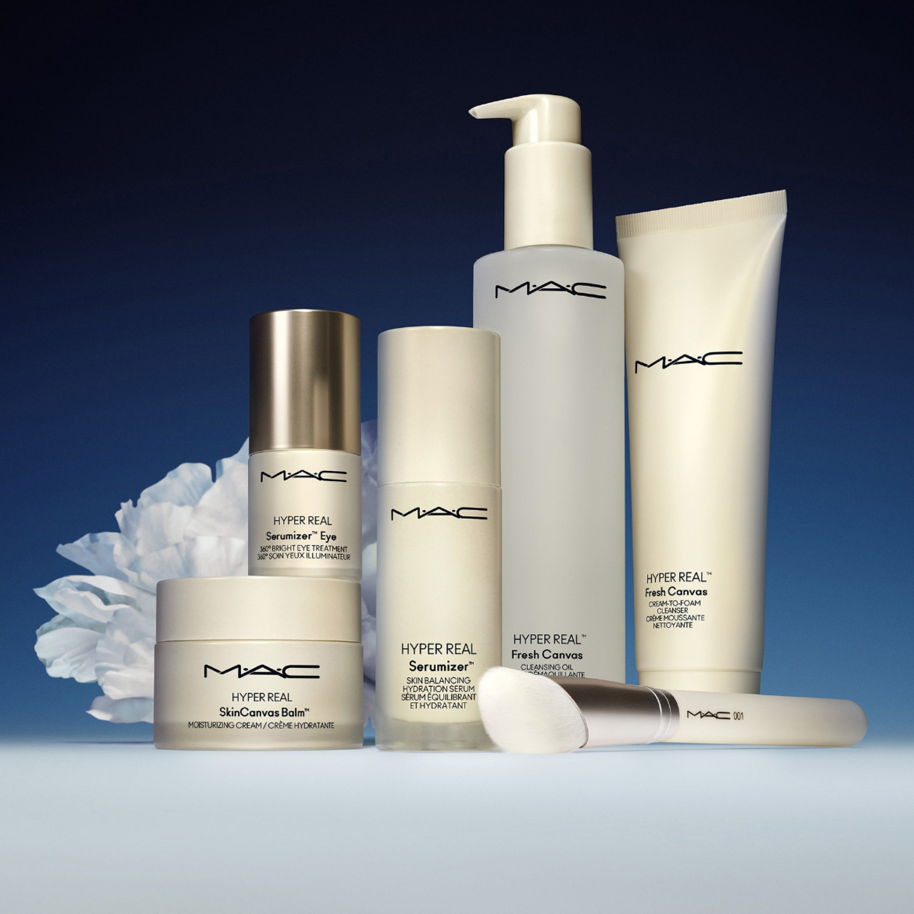 001 Serum and Moisturizer Brush for Everyday Wear and controlled product application